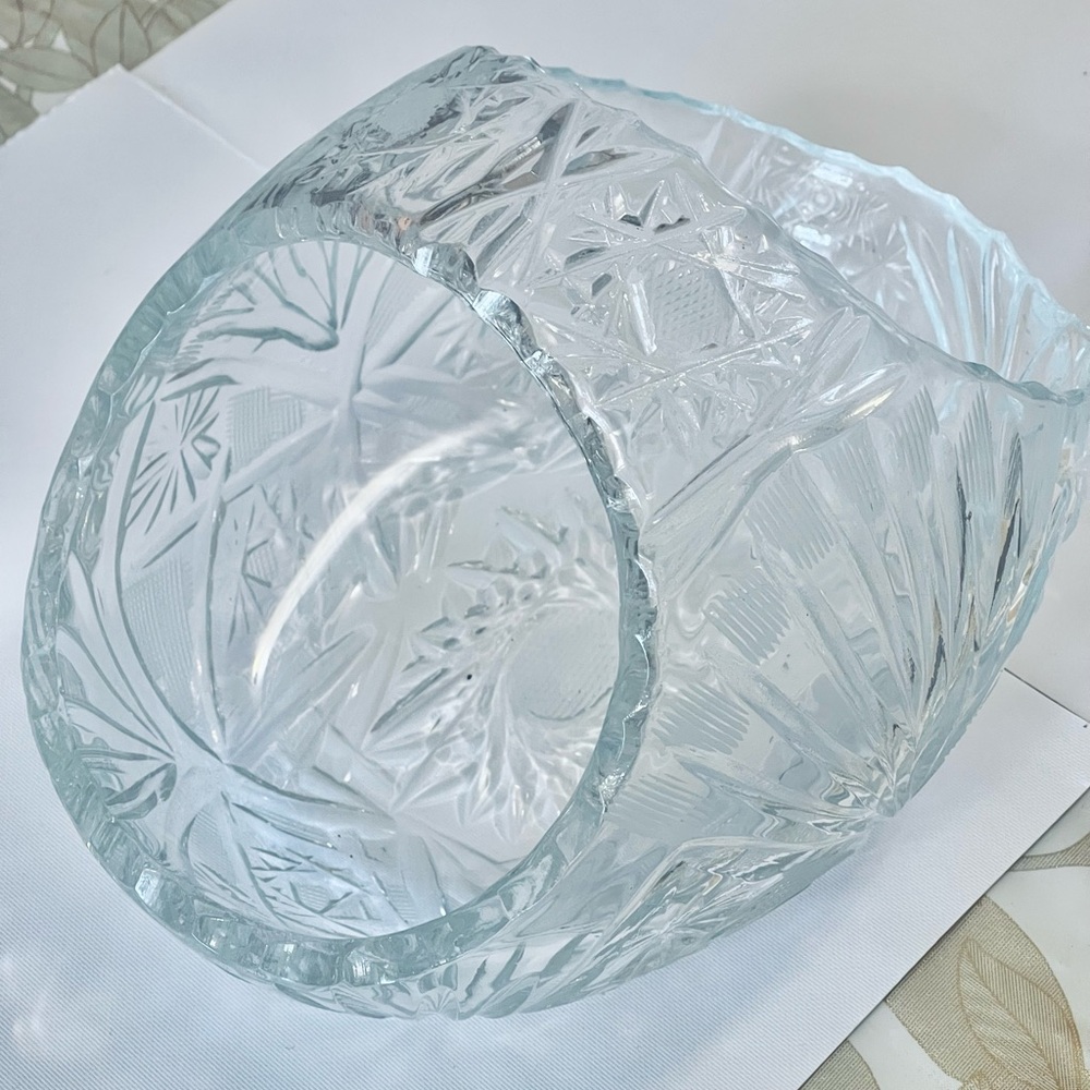 VTG Mid Century Vintage Starburst Hand Cut Clear Crystal Basket Bowl vase